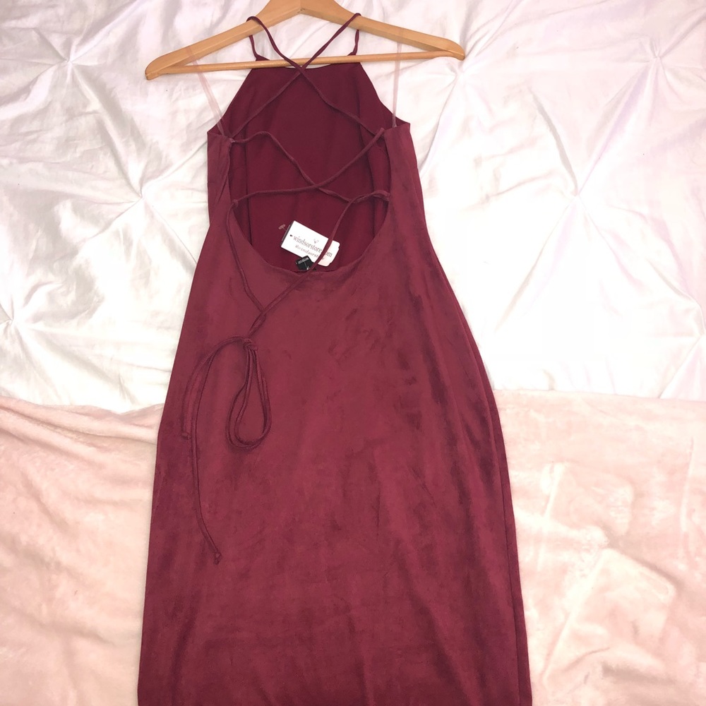 Burgundy open back tight fitting midi dress - Picture 3 of 5